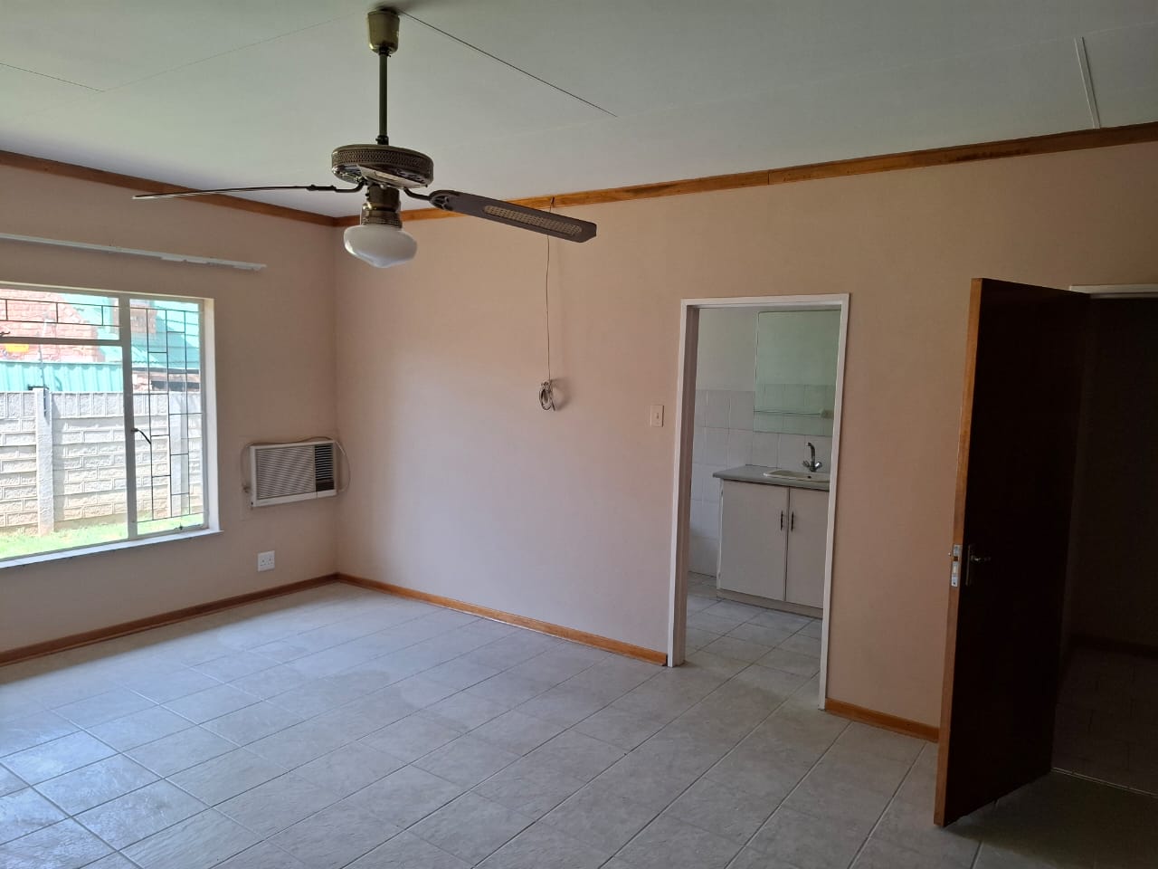 To Let 3 Bedroom Property for Rent in Barkly West Northern Cape